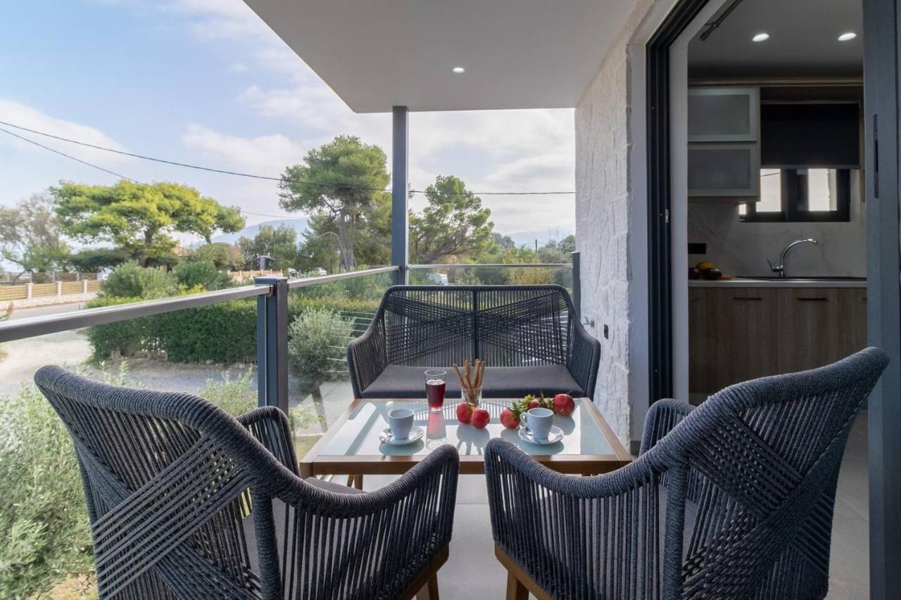 Villa On The Sea Agia Marina  Exterior foto