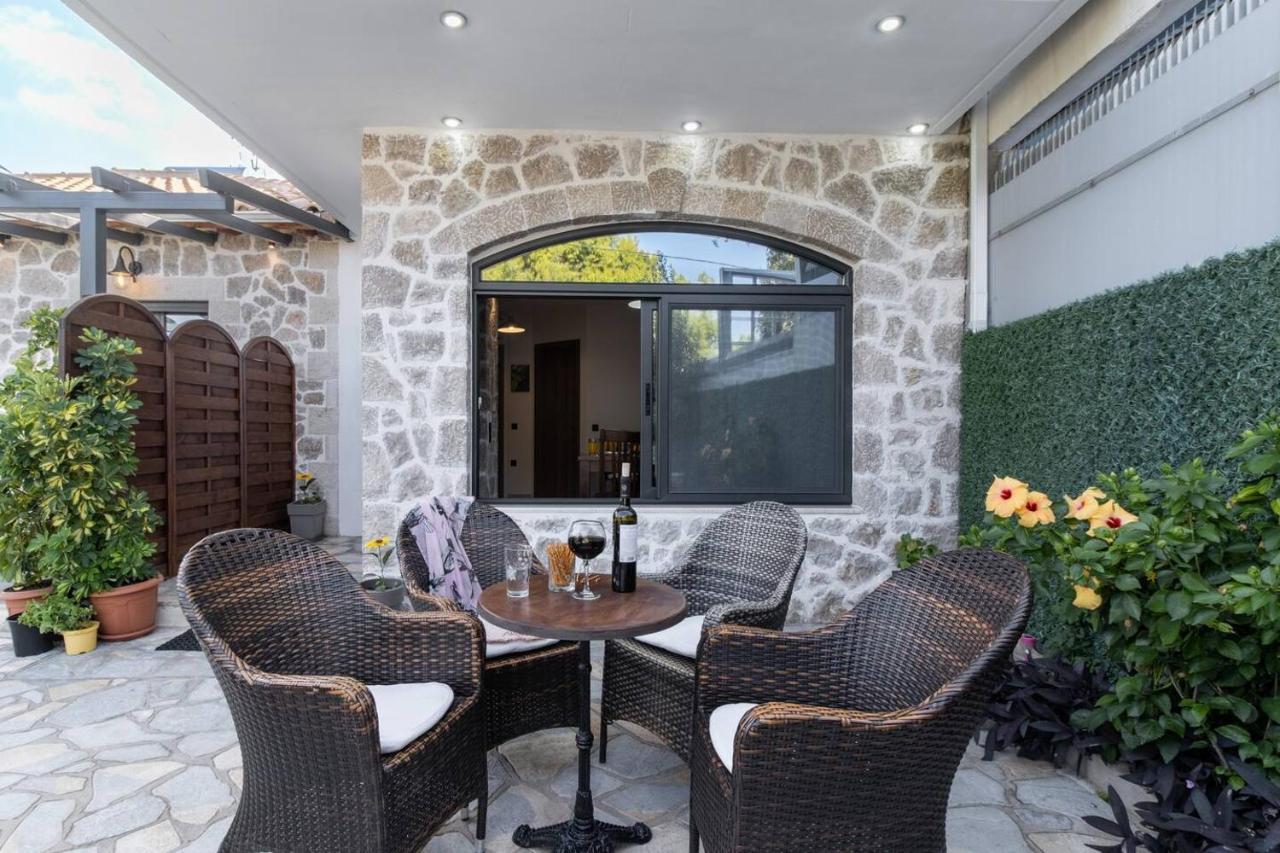 Villa On The Sea Agia Marina  Exterior foto